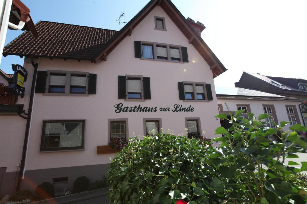 Gasthaus Pension zur Linde Lauf Exterior foto